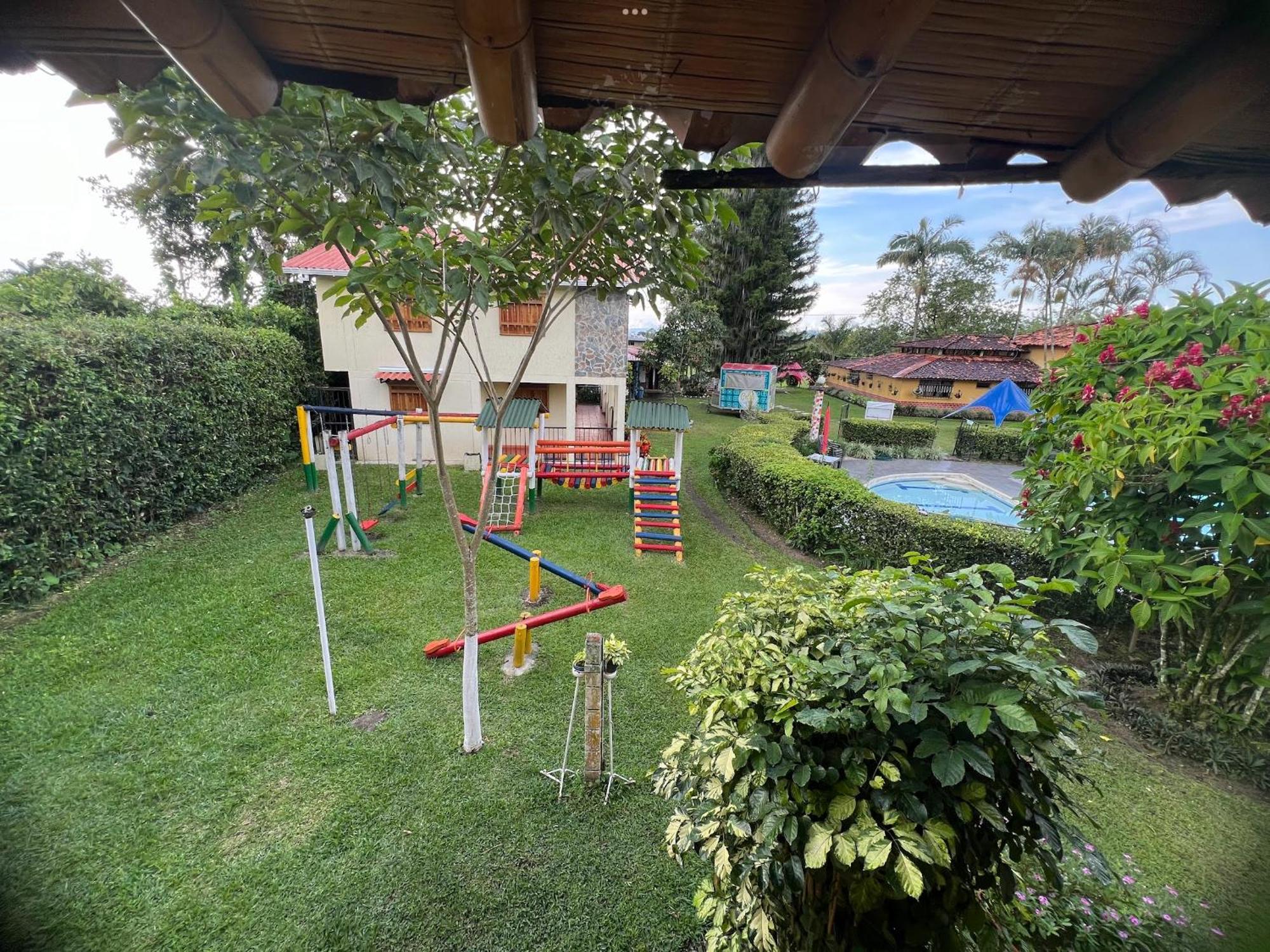 Villa Alejandra Del Quindio Calarca Exterior photo