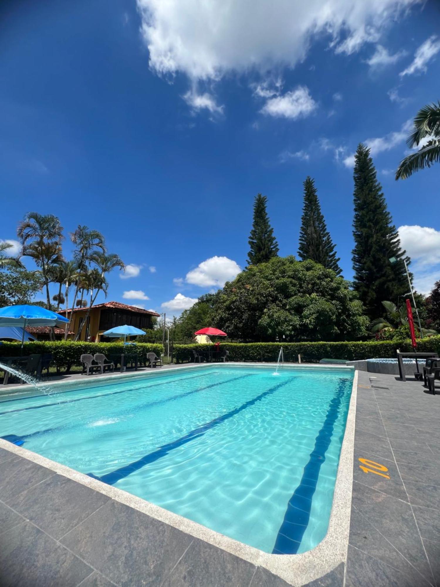 Villa Alejandra Del Quindio Calarca Exterior photo