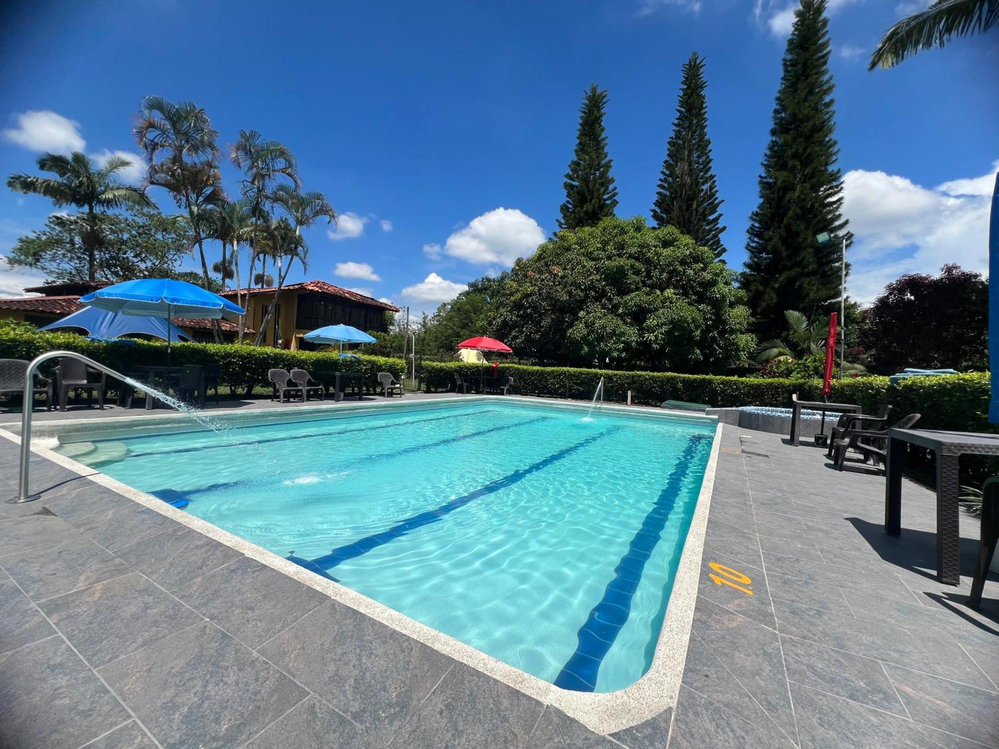 Villa Alejandra Del Quindio Calarca Exterior photo